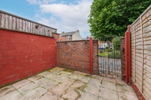 Courtyard- click for photo gallery
